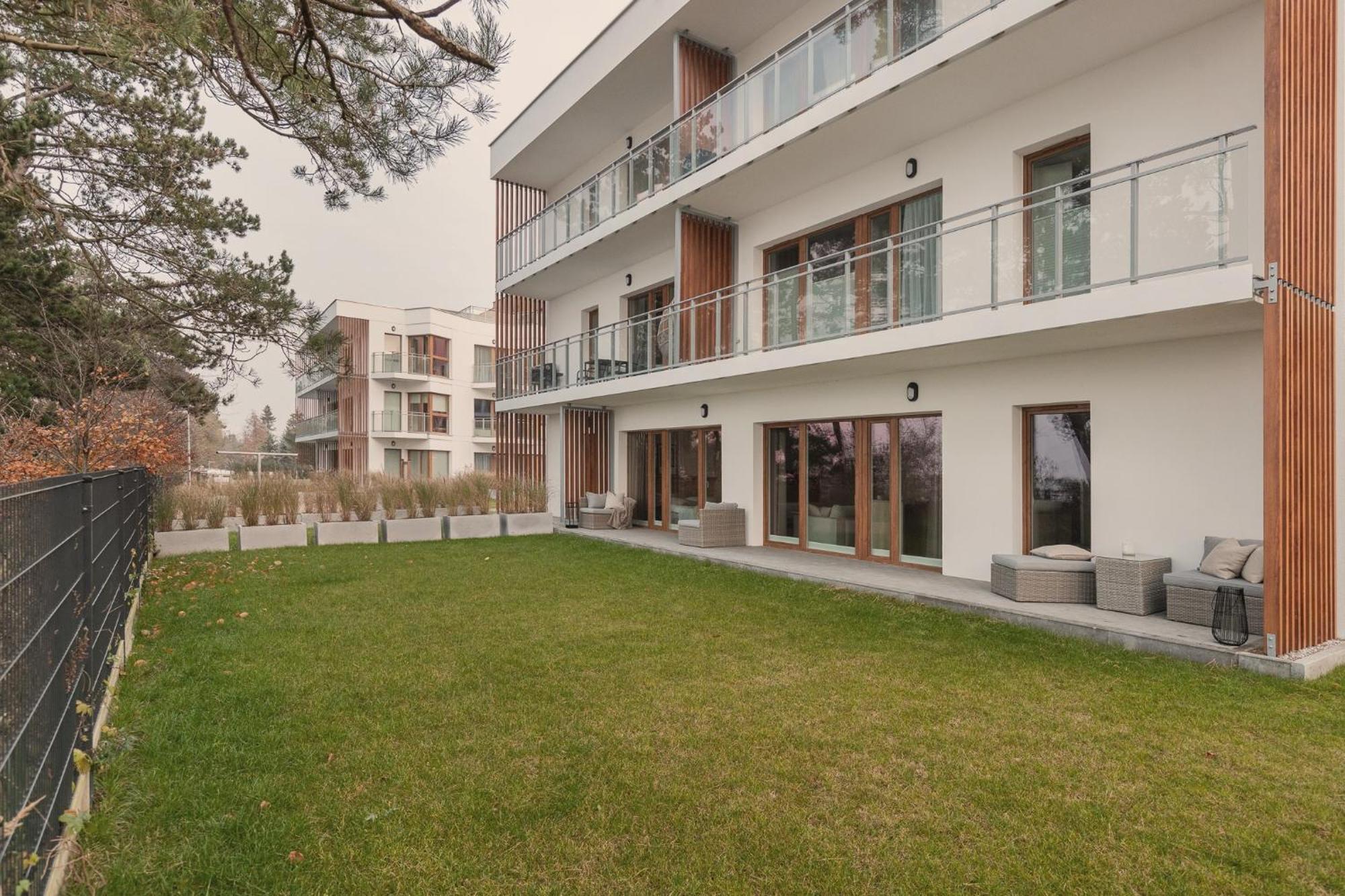 Let'S Sea - 2 Bedroom - Premium Baltic Apartment With Front Sea View Garden And Spa Access Gaski  Exterior photo